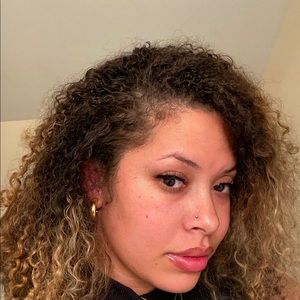 Meet your Posher, Lindsey